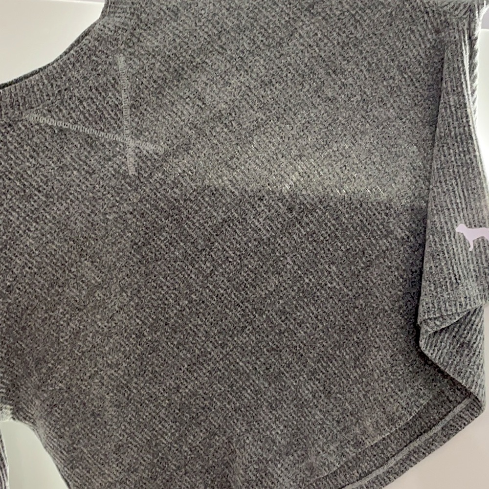 Simple Pink Sweater - image 3